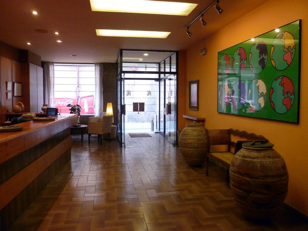 Hotel Pradas Jaca Exterior foto